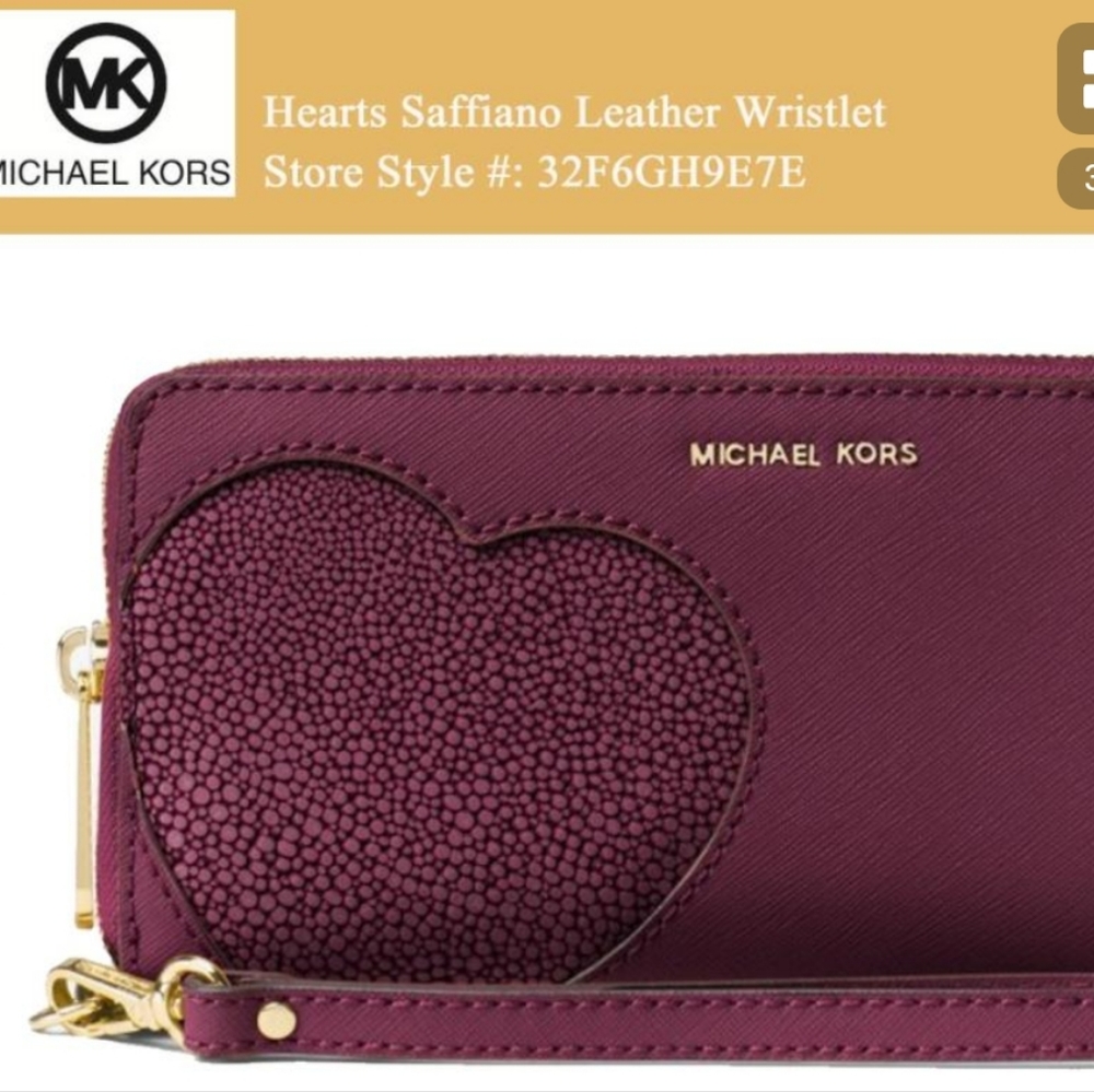 Michael Kors Hearts Saffino Leather Wristlet